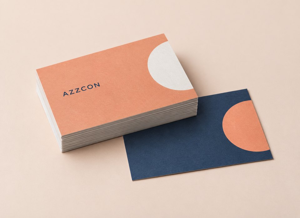 Korallfärgade och marina visitkort med diskret profilering