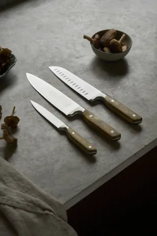Knivset återvunnet stål